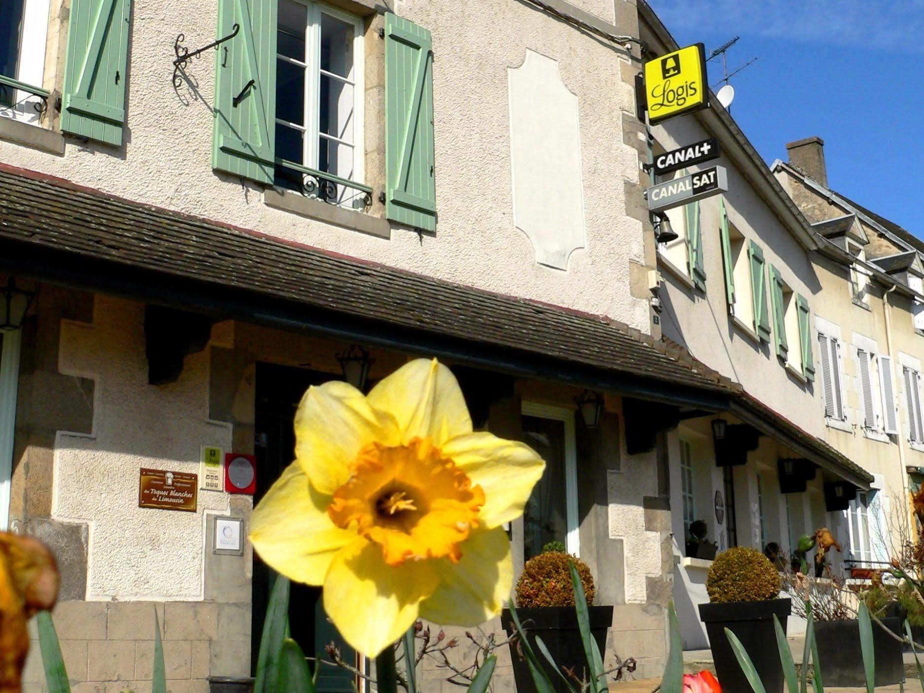Logis Hotel Restaurant Nougier Saint-Étienne-de-Fursac المظهر الخارجي الصورة